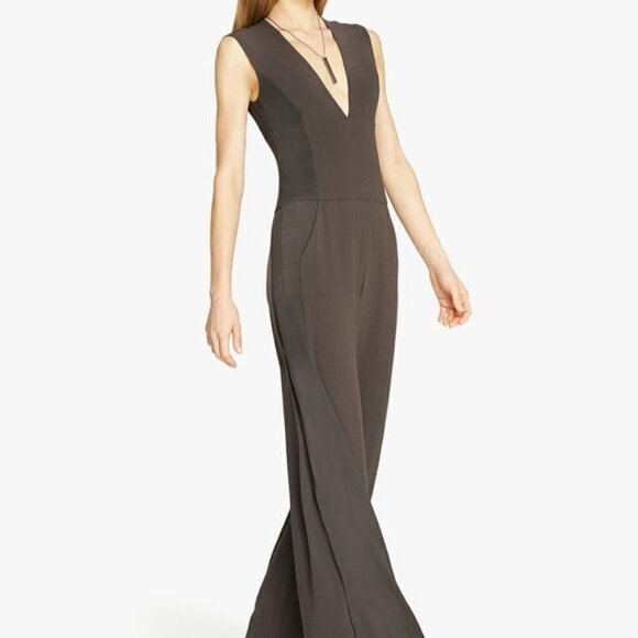 Halston Grey/green jumpsuit, nice V neckline - Picture 4 of 6